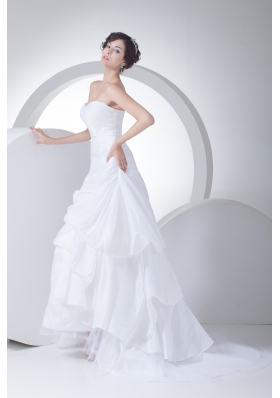 Sweetheart A-line Ruching Brush Train Wedding Dress