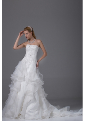 Appliques With Beading Strapless Ruffles Wedding Dress