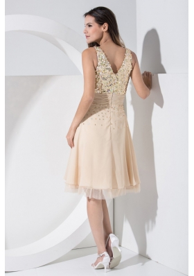 V-neck Knee-length  Prom Dresses with Sequins and Ruched Sash