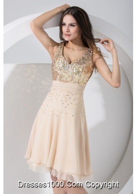 V-neck Knee-length  Prom Dresses with Sequins and Ruched Sash