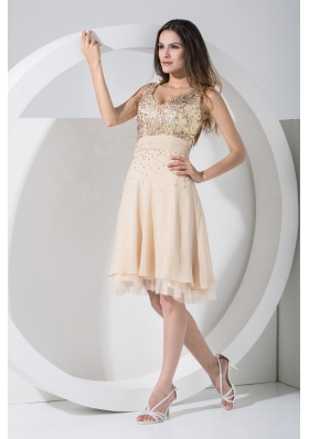 V-neck Knee-length  Prom Dresses with Sequins and Ruched Sash