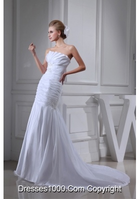 Court Train Strapless Ruched White Wedding Dress with Beading