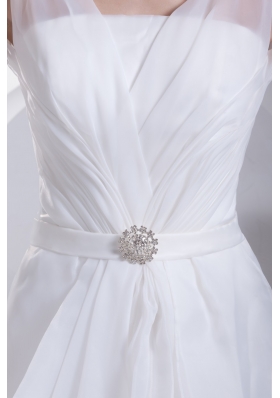 2013 Simple V-neck Beading and Ruching Chiffon Bridal Dress