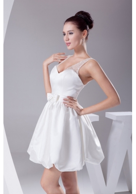 2013 Simple V-neck Bowknot Decorate Waist Short Wedding Dress