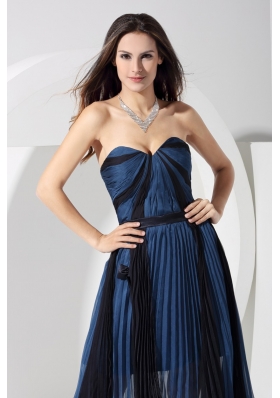 A-line Pleated Two-toned Sweetheart Prom Dress with Bowknot