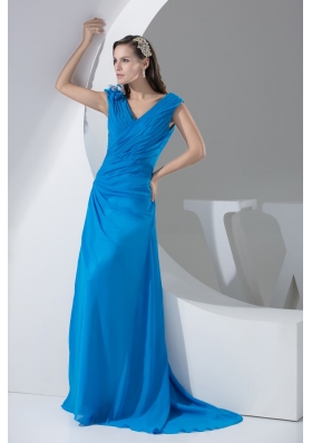 Blue Ruched V-neck Prom Dresses with Handmade Flower