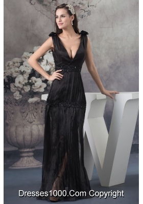 Elegant Black Plunging V-neck Pleated Beaded Prom Dress