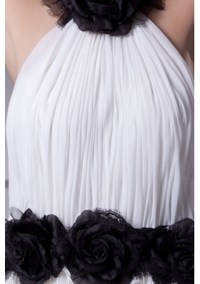 Luxurious Halter Top Ruffles and Black Hand Made Flowers Bride Dress for Party