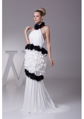 Luxurious Halter Top Ruffles and Black Hand Made Flowers Bride Dress for Party