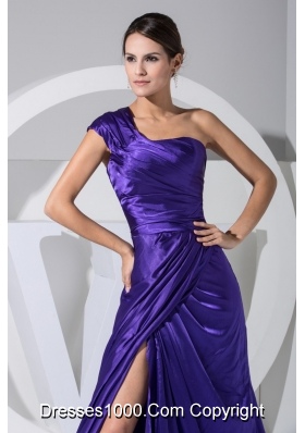 Purplr Single Shoulder Brush Train Prom Dress with Slit on The Side