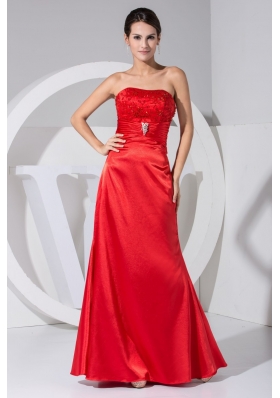 Strapless Brooch Embellished Ruched Waist Prom Dress with Lace Appliques