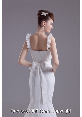 Waist-defining Peplum Ruffled Scoop Trumpet Wedding Dresses in White