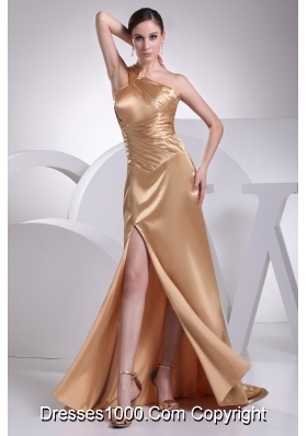 Ruched Single Shoulder Champagne Prom Gowns with Slit one The Side