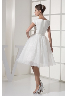 White Knee-length Scoop A-line Bodice Bridal Gowns For Out Door Wedding