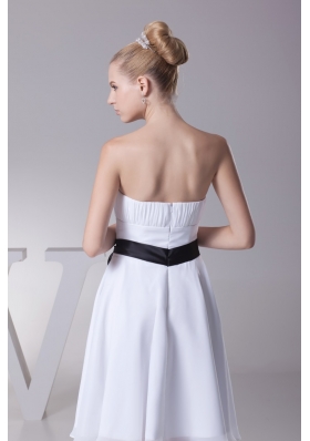 White Ruched Strapless Knee-length Bridal Gown with Black Bowknot Belt