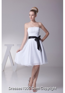 White Ruched Strapless Knee-length Bridal Gown with Black Bowknot Belt