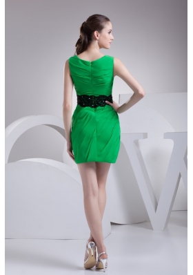 Pretty Spring Green Bateau Neck Mini Prom Dress with Appliques