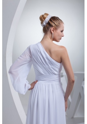 Single Shoulder Ruffles and Sash Wedding Gowns with One Long Sleeve