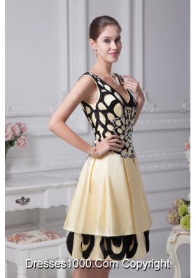 Two Tiers V-neck A-line Prom Dress with Beading and Floral Appliques