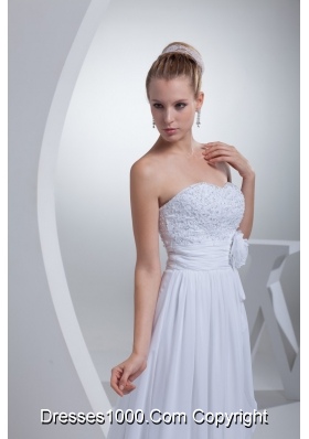 White Floral Appliques Jewelry and Flowers Sweetheart Wedding Gowns