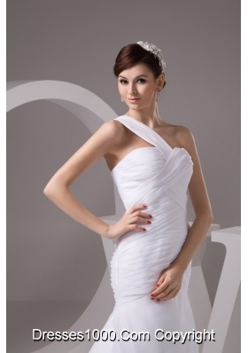 Popular One Shoulder Ruched Court Train Wedding Dresses in White