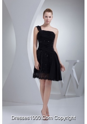 Single Shoulder Black Prom Gown Dress with Ruching and Sequins