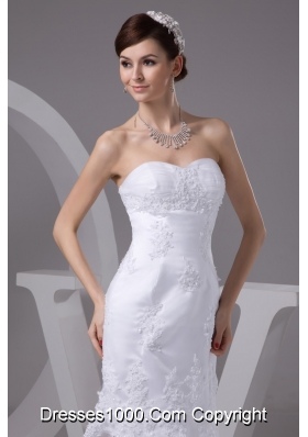 Sweetheart Strapless Knee-length Wedding Dresses with Appliques