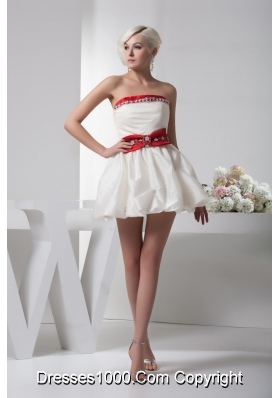 Beading and Pick-ups Accent White Mini Wedding Dresses with Red Bowknot