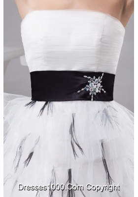 Black and White Mini-length Bridal Gowns with Beading and Layers