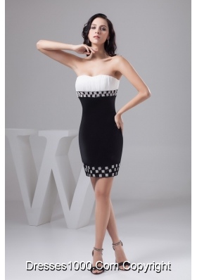 Black and White Mini Sweetheart Prom Dress with Beading