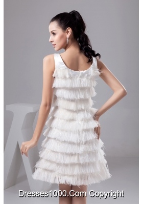 Scoop Mini-length Wedding Dresses with Beading and Feather Decoration