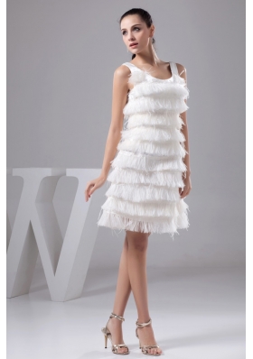 Scoop Mini-length Wedding Dresses with Beading and Feather Decoration