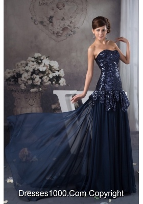 Sequins Decorate Bodice Court Train Prom Dresses in Navy Blue