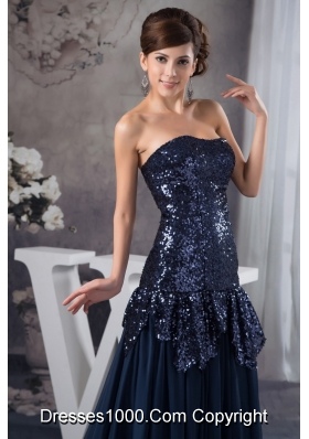 Sequins Decorate Bodice Court Train Prom Dresses in Navy Blue