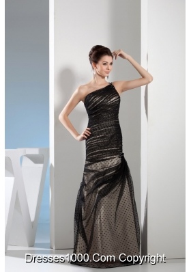 Column Black One Shoulder Ruching and Beading Prom Dress