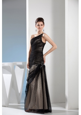 Column Black One Shoulder Ruching and Beading Prom Dress