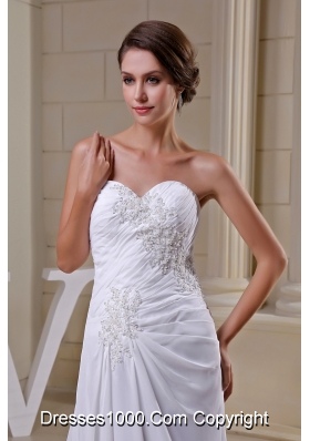 Sweetheart Brush Train Wedding Dresses in White Decorated with Beading and Ruching