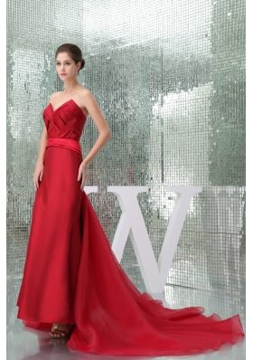 Ankle-length Sheath Sweetheart Bridal Gown in Red with Watteau Train and Sash