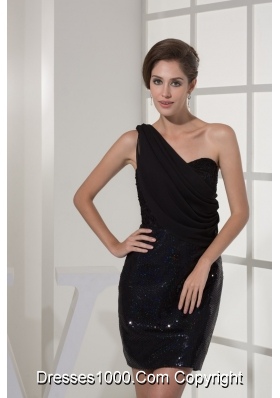 Sequined and Ruched Single Shoulder Mimin-length Prom Dress in Black