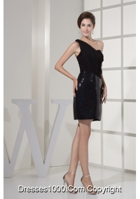 Sequined and Ruched Single Shoulder Mimin-length Prom Dress in Black