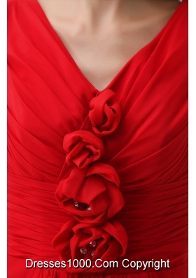 Knee-length V-neck Chiffon Red Prom Dress with Handmade Flower