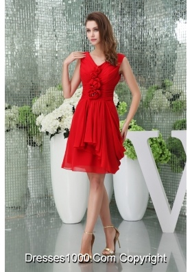 Knee-length V-neck Chiffon Red Prom Dress with Handmade Flower