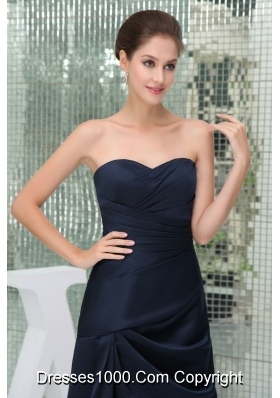 Sweetheart A-line Ruched Floor-length Prom Dress in Navy Blue