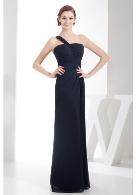 Column One Shoulder Navy Blue Chiffon Prom Gowns with Ruching