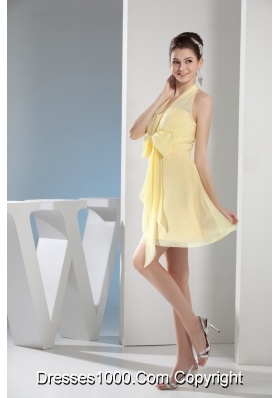 Halter Top Mini-length Light Yellow Prom Gown with Lovely Bowknot