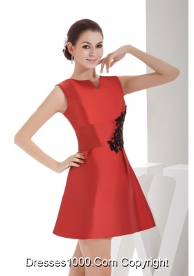 Red Slot Neck Mini Length Dress For Prom with Black Appliques