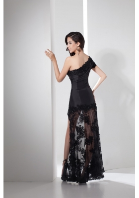 One Shoulder Black Sheath Slit Prom Dress with Single Short Sleeve