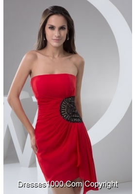 Ruches and Beading Decorate Waist Red Mini Prom Celebrity Dress