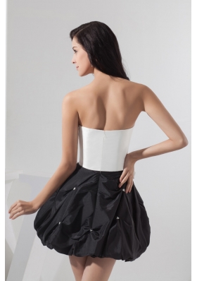 Mini-length Sweetheart Beaded Black and White Prom Dress A-line