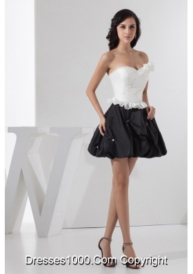 Mini-length Sweetheart Beaded Black and White Prom Dress A-line